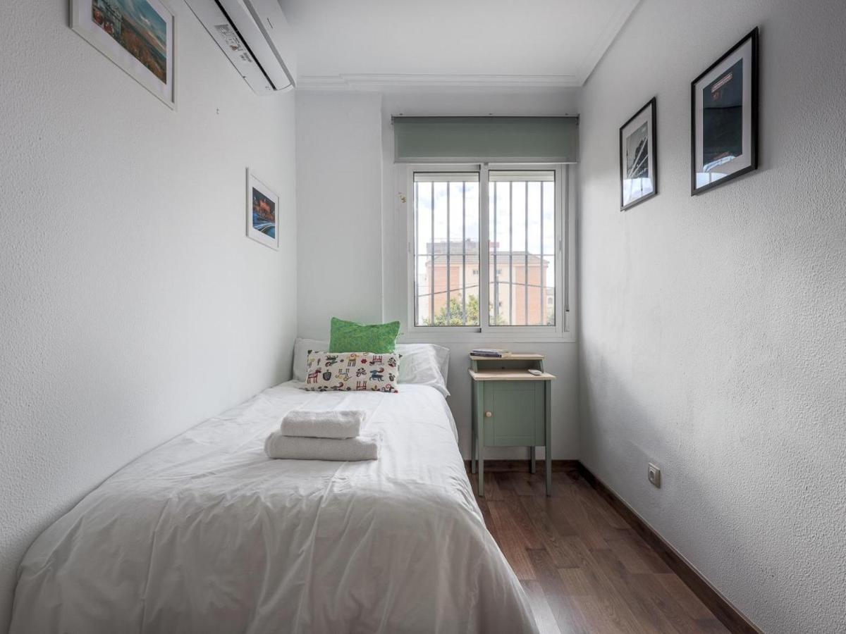 Elegante Apt Luminoso Y Tranquilo De 2 Hab Sevilla Wifi-Ful Parking Inc Zewnętrze zdjęcie